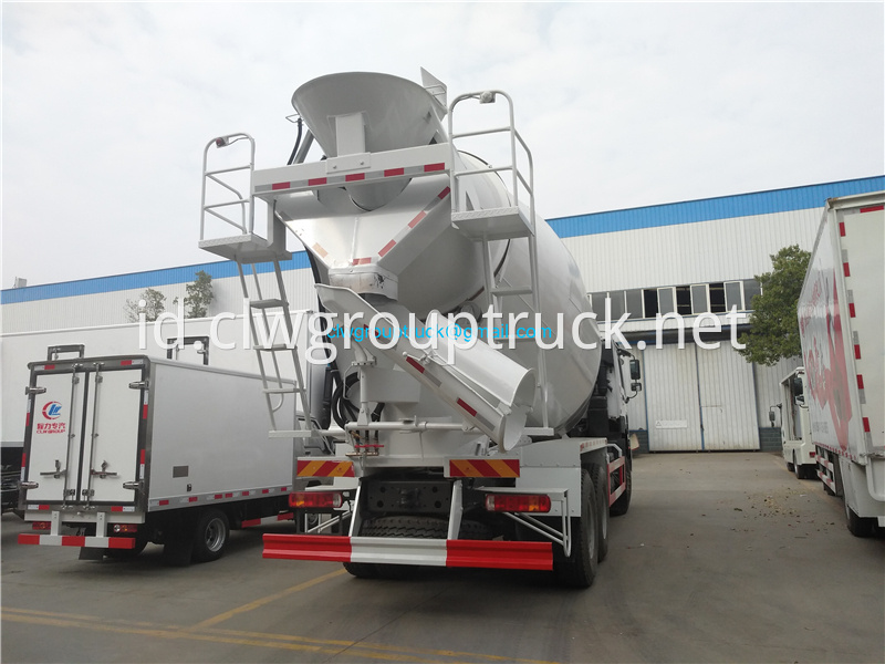 Howo 6x4 Mixer 4